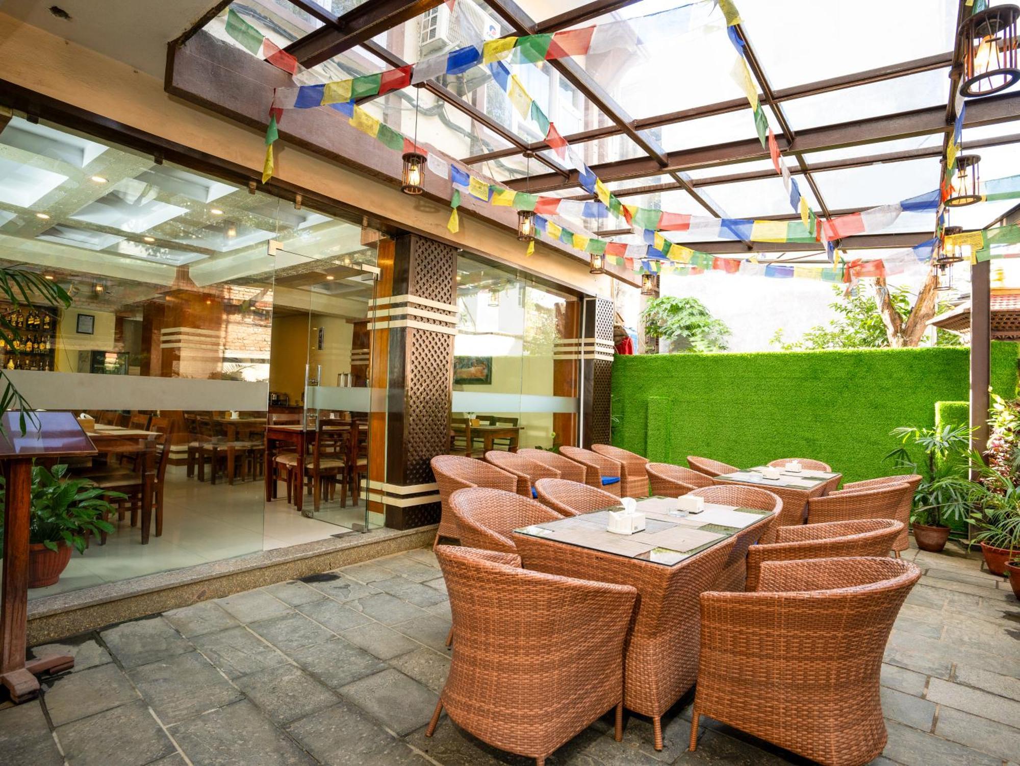 Devo Boutique Hotel Катманду Экстерьер фото